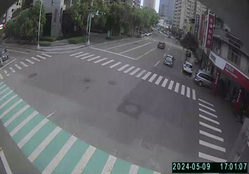 [07115]安和路/福泰街(右側車流往臺灣大道)