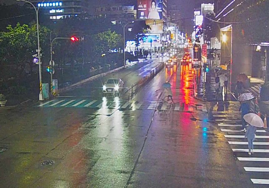 [03024]公益路/市民廣場(右側車流往文心路)